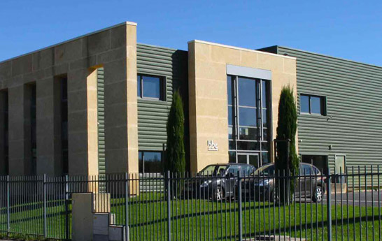 bâtiment industriel